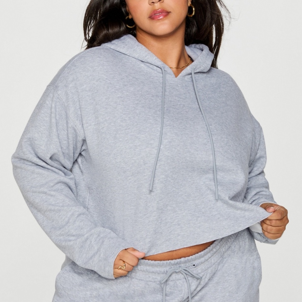 YITTY Cozy Fleece Everyday Cropped Hoodie in Grey-Cious, Size XL